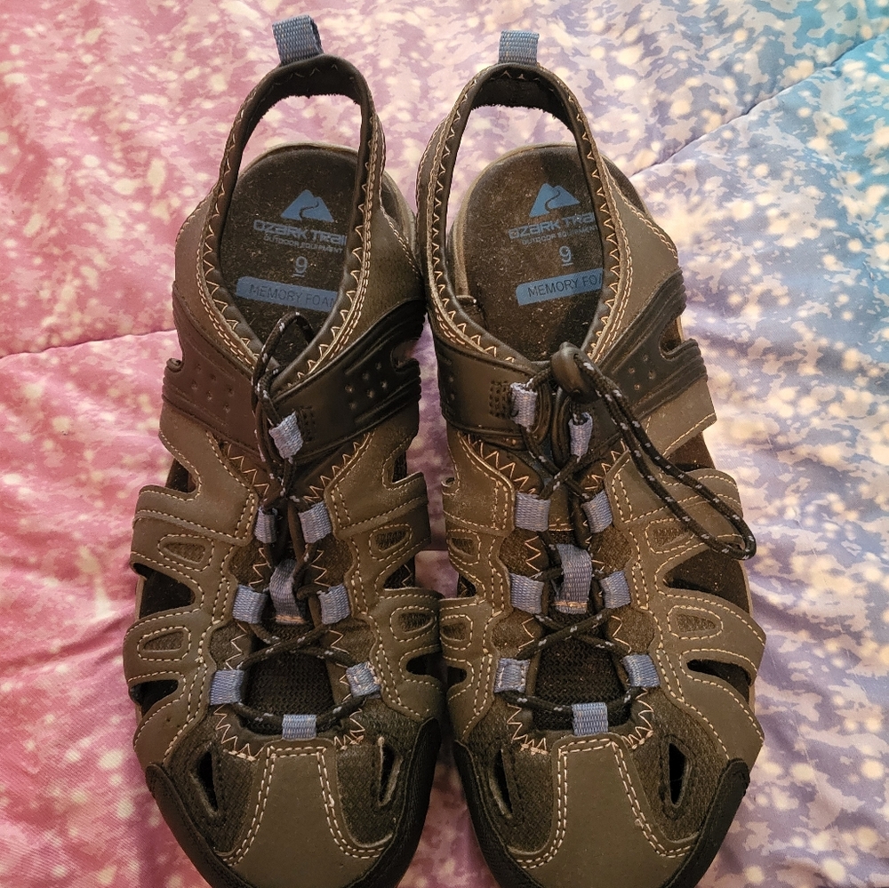 Ozark Trail outdoor equipment memory foam  sandles